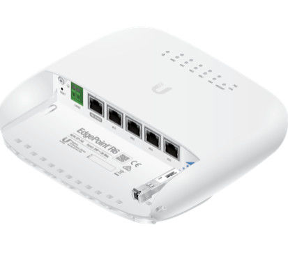 Συνδεμένος με καλώδιο Gigabit δρομολογητής UBNT EdgePoint EP-R6 σημείου εισόδου 30VDC 10AWG
